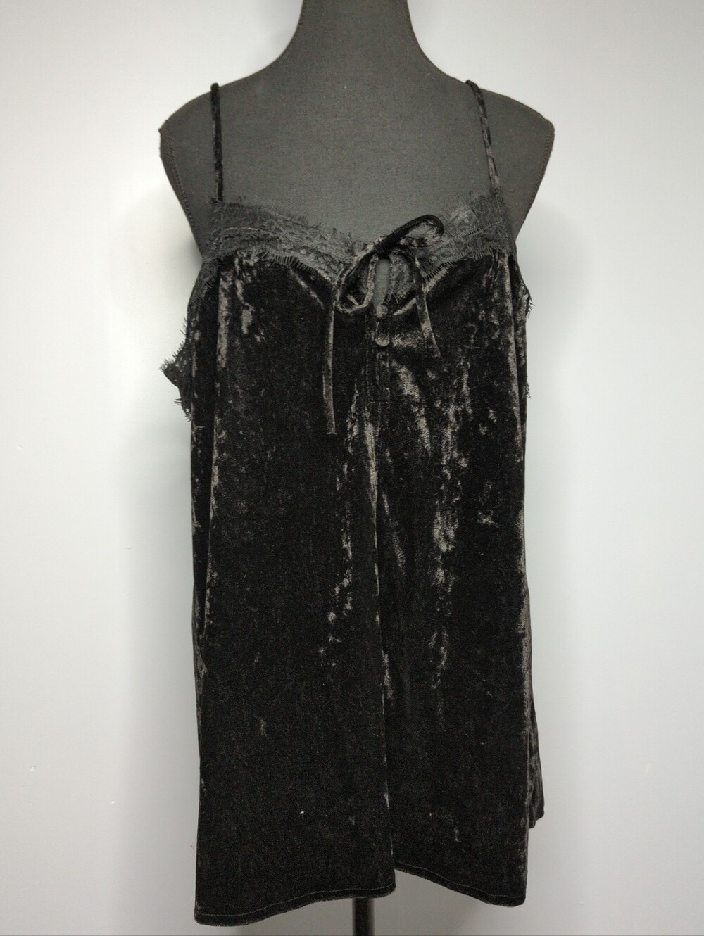 Suzanne Betro S-Signature Black Velvet Button Detail Lace Cami Top Size L NWT